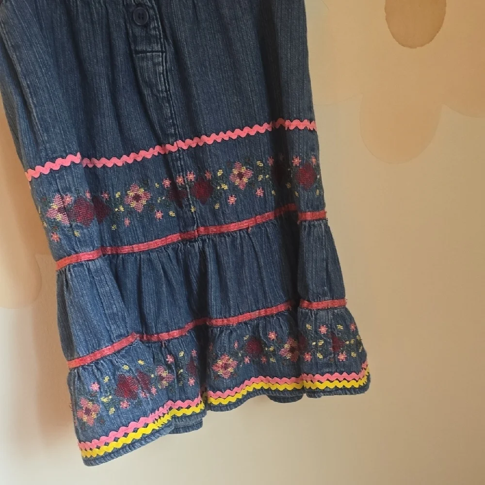 Vintage Embroidered Denim Girls Dress with Pink Floral Accents Size 2 - Picture 9 of 10